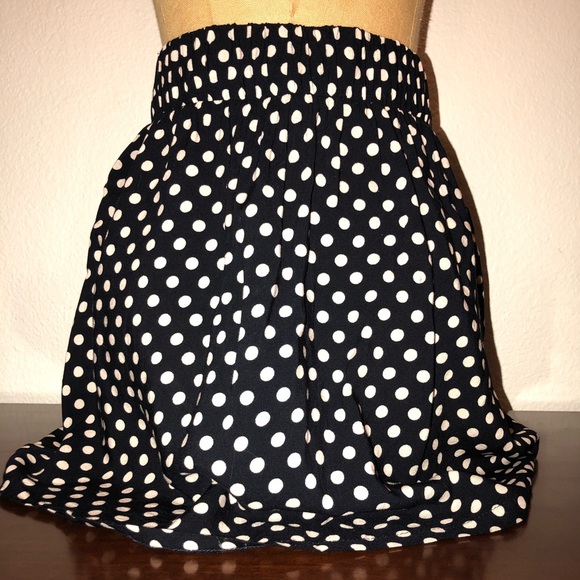 Forever 21 Polka Dot Skirt - Picture 2 of 4